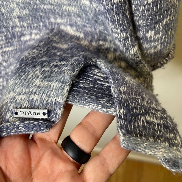 Prana Gemma Hooded Sweater Heathered Ombré Blue Gray Size Small V-Neck - Picture 10 of 12